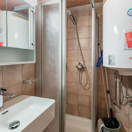 Apartmán Rustique Avec Parking Prive Et Terrasse *