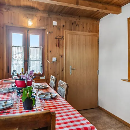 Rustique Avec Parking Prive Et Terrasse Nendaz