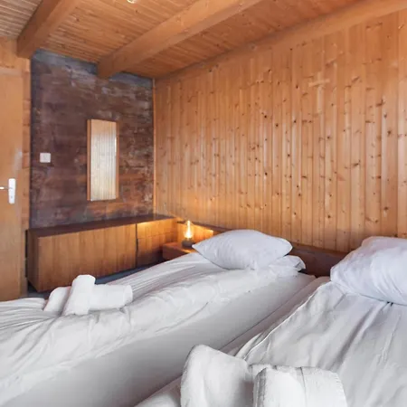 Apartmán Rustique Avec Parking Prive Et Terrasse