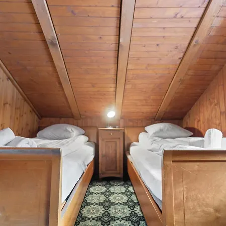 Apartmán Rustique Avec Parking Prive Et Terrasse *
